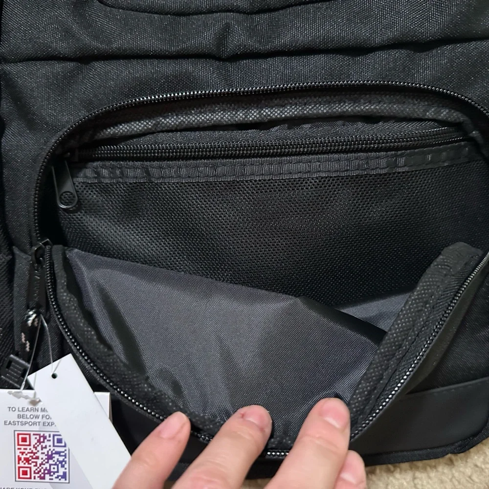 Black Eclipse Core Backpack - Picture 6 of 13